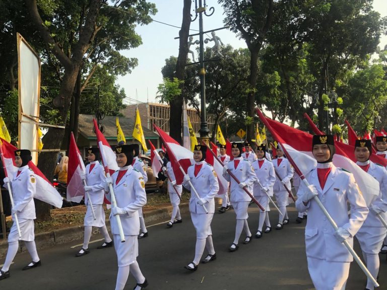 Semarak HUT RI ke-79, Pemkab Bogor Gelar Kirab Merah Putih dari Jalan Tegar Beriman Menuju Stadion Pakansari