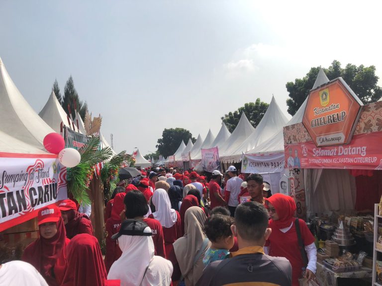 Ajang Promosi Produk Lokal, Puluhan UMKM Dari 40 Kecamatan Dihadirkan di Stadion Pakansari Cibinong