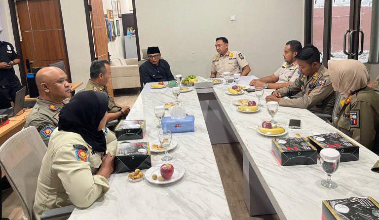 Datangi Markas Satpol PP, Pj Wali Kota Bogor Beri Motivasi dan Semangat