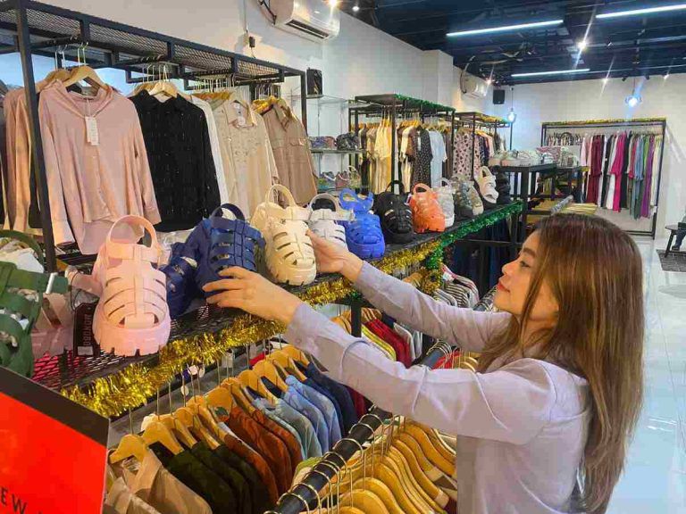 Key Boutique Bogor Hadirkan Produk Baru Sendal Monobo