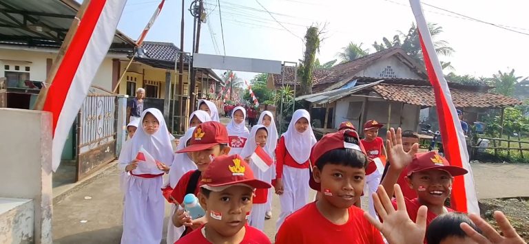 Langkah Sehat Semangat Merah Putih, SDN Benteng 01 Rayakan HUT RI dengan Jalan Sehat Meriah