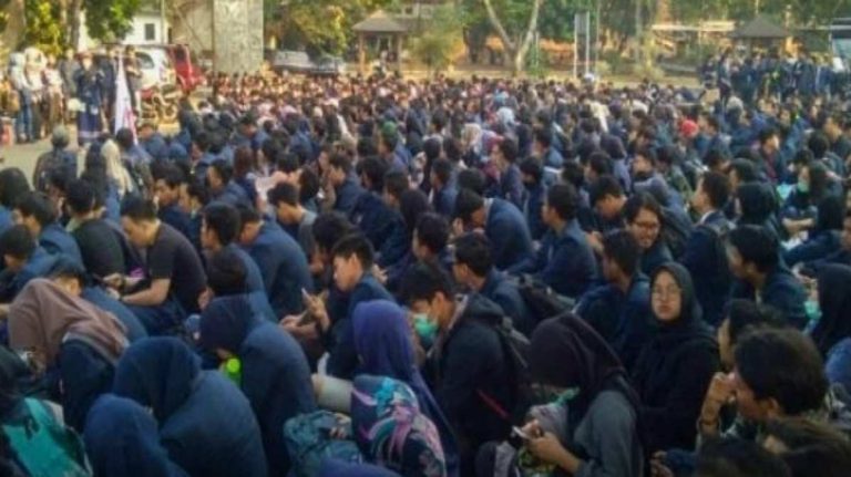 Ikut Demo, Mahasiswa Unpak Diintimidasi Preman, Aktivis 98 Marah!