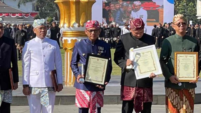 Pemkot Bogor Raih Dua Penghargaan di Momen HUT Jabar