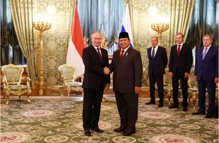 Temui Presiden Rusia Vladimir Putin, Ini yang Dibahas Prabowo Subianto