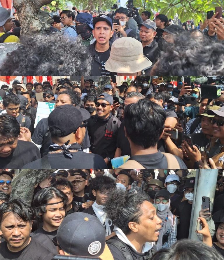 Joko Anwar, Bintang Emon, Hingga Arie Kriting Turun Aksi di Depan Gedung DPR