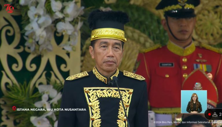 Jokowi Pimpin Upacara HUT RI ke-79 di IKN dan Jakarta