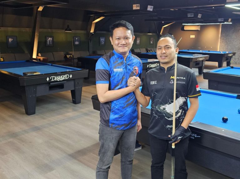 Atlet Billiard Feri Satriyadi Semangati Peserta Kejuaraan Komando 91 Billiard