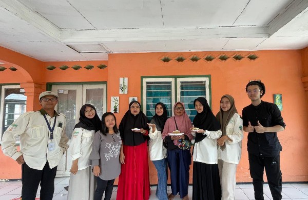 Cooking Class Membangun Usaha Dari 0 ala Mahasiswa KKM Kelompok 7 IUQI Bogor