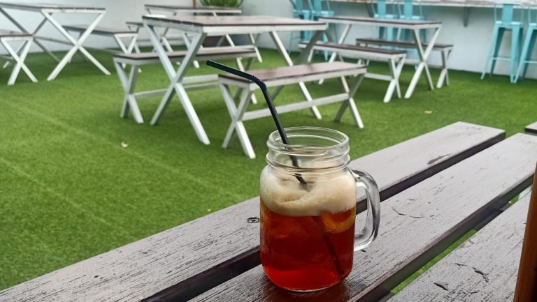 Payung Hujan Patio Dining Hadirkan Menu Baru Coffee Rootbeer