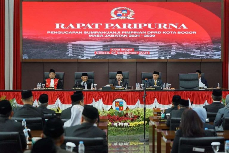 Pimpinan Definitif DPRD Kota Bogor 2024-2029 Resmi Dilantik