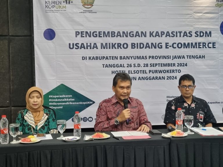 KemenKopUKM Perkuat Usaha Mikro Melalui Pelatihan Pemanfaatan Teknologi Digital