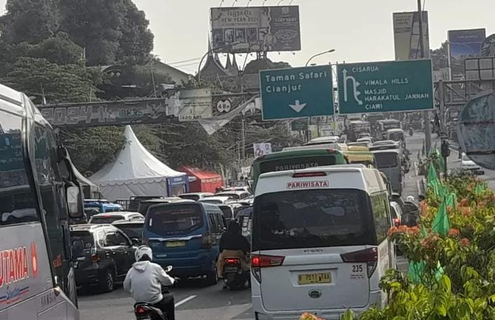 Libur Panjang Maulid, Satlantas Polres Bogor Berlakukan One Way di Kawasan Puncak