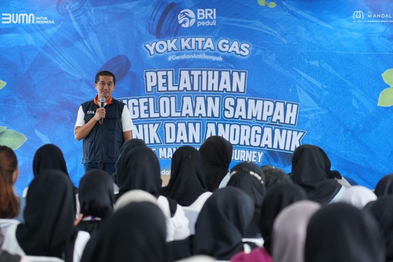 Peringati World Clean Up Day, BRI Hadirkan Pelatihan Pengelolaan Sampah dan Mesin RVM untuk Lingkungan di Mandalika