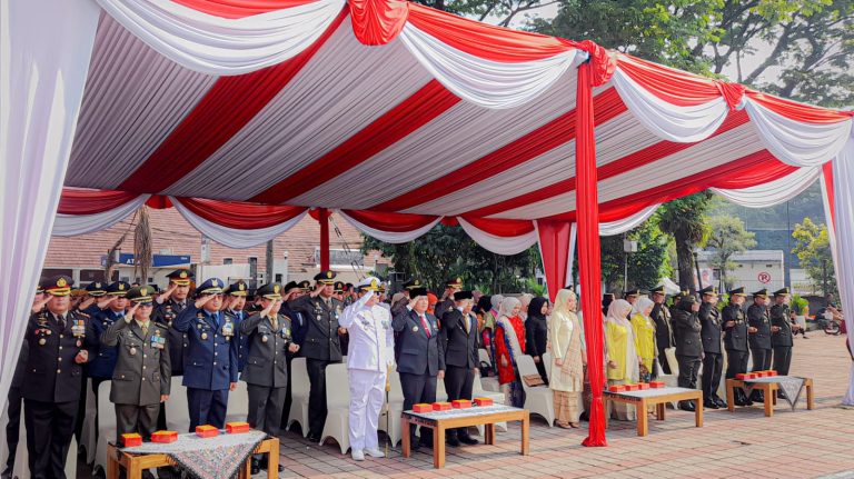 Danrem Pimpin Upacara HUT TNI Ke 79 di Lapang Sempur Bogor