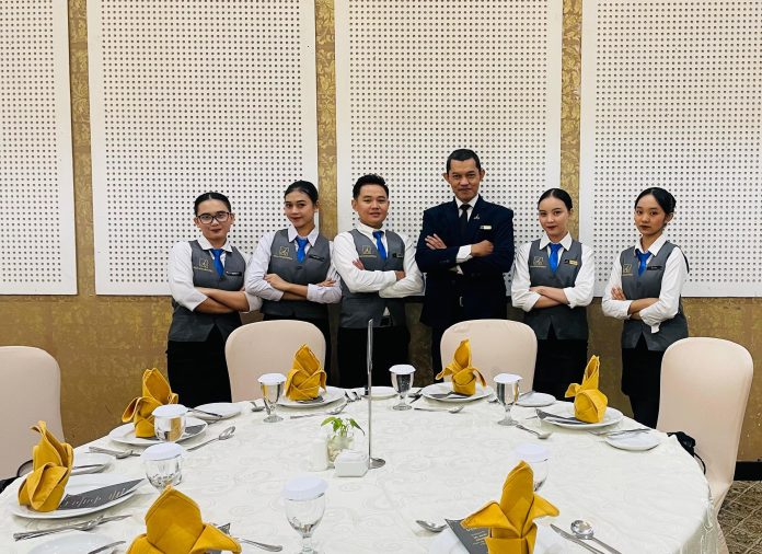 Table manner Hotel Amaroossa Royal