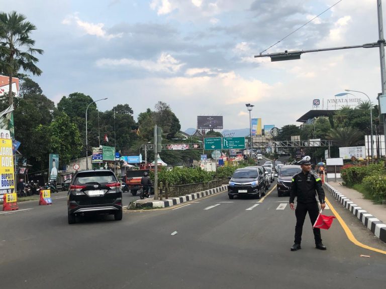 One Way dan Ganjil Genap Berlaku di Puncak Hari Ini 13 Oktober 2024