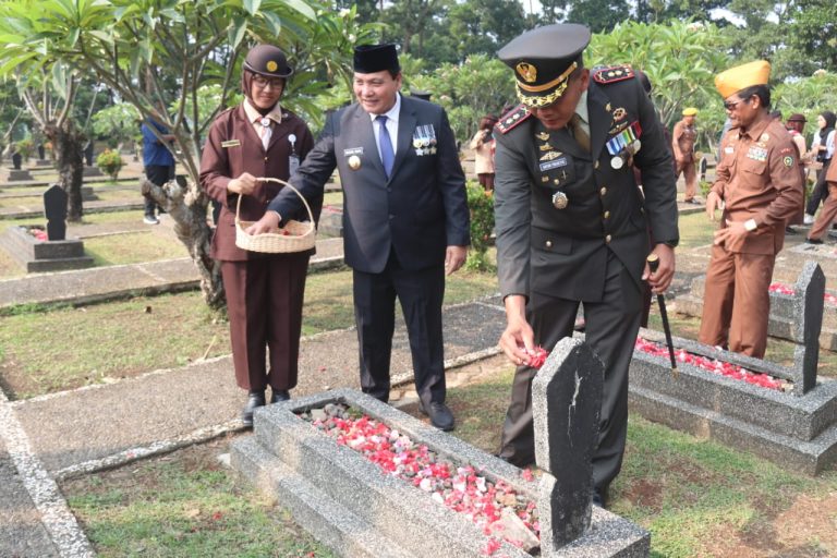 Jelang Peringatan Hari Pahlawan ke-79, Pemkab Bogor Gelar Ziarah Nasional Tumbuhkan Semangat Patriotisme 