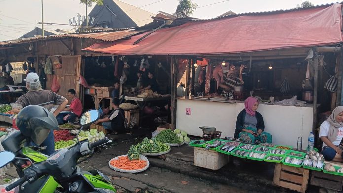 Puluhan Pedagang Ngadu ke DPRD Kota Bogor Usai Terancam Pembongkaran