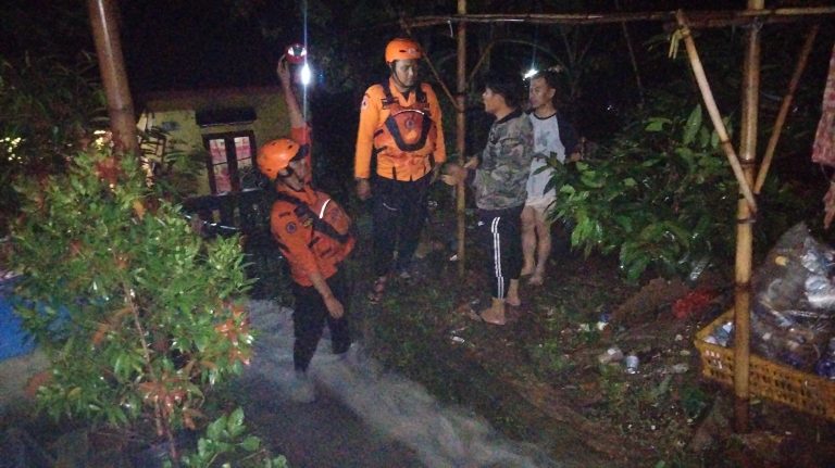 Belasan Rumah Terendam Banjir di Bojonggede Bogor