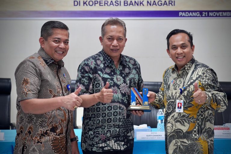 Wamenkop: Koperasi Konsumen Bank Nagari Jadi Role Model Holdingisasi Koperasi