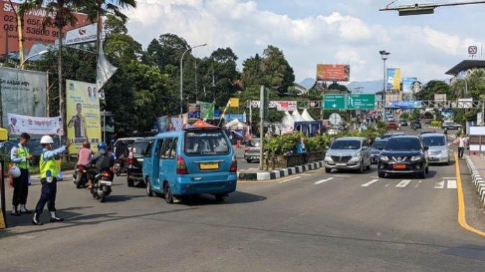 Jelang Nataru, Pemerintah Masih Terapkan One Way di Kawasan Puncak Bogor