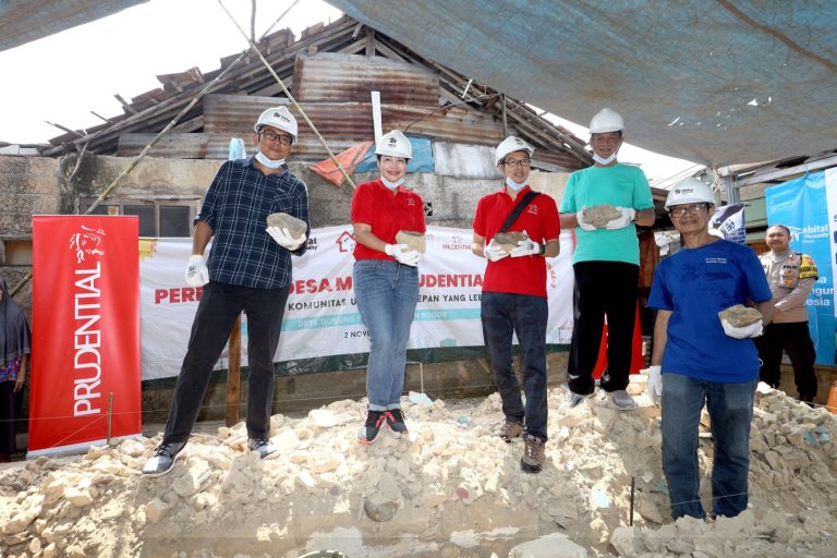 Lewat Program Desa Maju, Prudential Life dan Prudential Syariah Dorong Pemberdayaan Masyarakat Gunung Putri