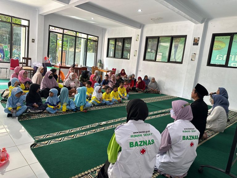 Dukung Kesehatan Warga, Baznas Kota Bogor Gelar Pengobatan Gratis di Hari Kesehatan Nasional