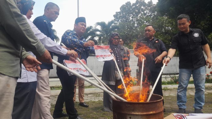 surat suara rusak