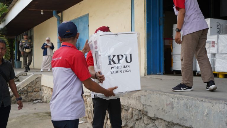 H-10 Pilkada, Pemkab Bogor dan KPU Distribusikan Logistik Pilkada 2024 ke Gudang KPU Kecamatan