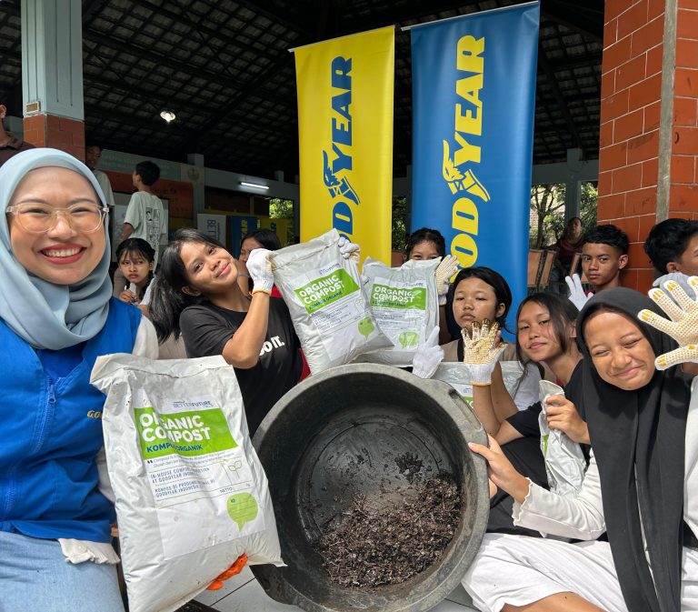 Goodyear Indonesia Dorong Kesadaran Lingkungan Anak-anak lewat Program Kompos Daun Bersama SOS Children’s Village