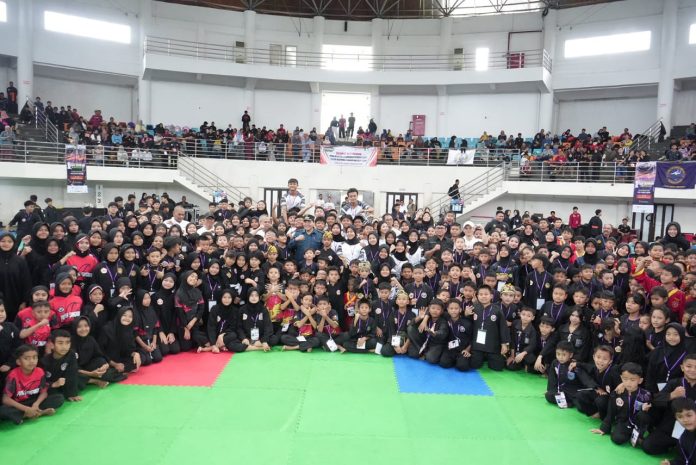 Ratusan Pesilat Bersaing di Kejuaraan Pencak Silat Tegar Beriman Championship