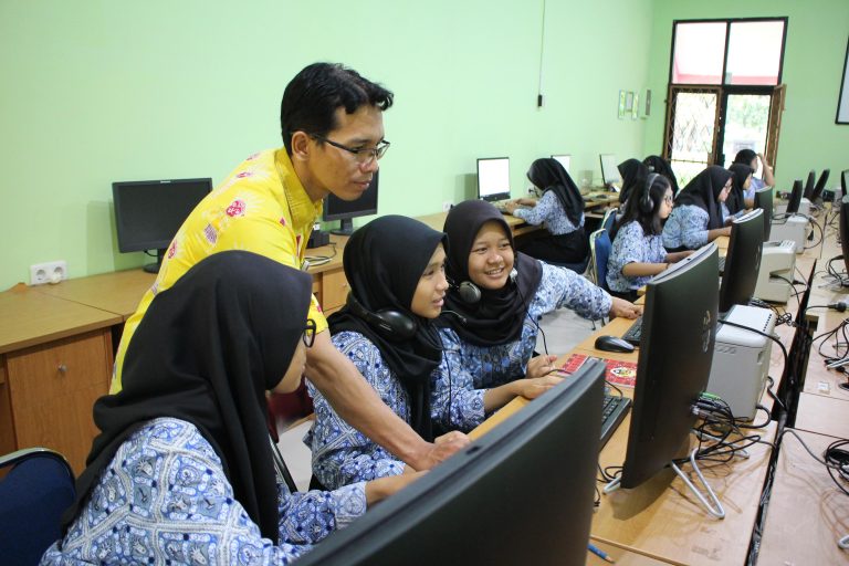 HP Luncurkan Program Digital Equity Accelerator 2025 untuk Perluas Akses Teknologi dan Kesetaraan Digital Dunia