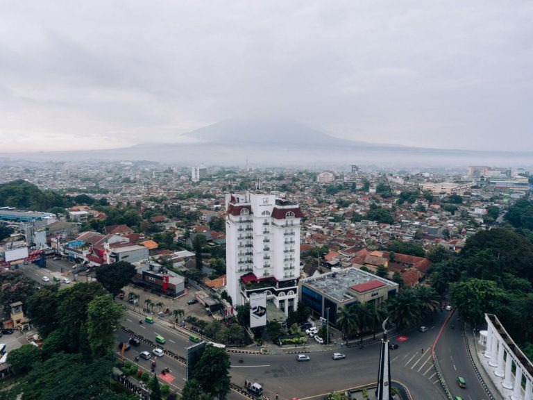 Amaroossa Royal Bogor: Hotel Nuansa Kerajaan di Jantung Kota Bogor