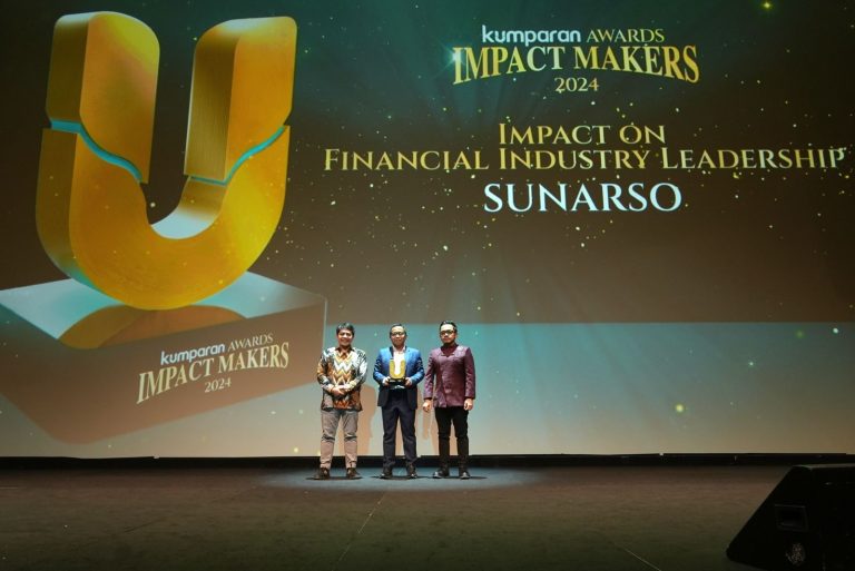 Direktur Utama BRI Sunarso Raih Penghargaan ‘Impact on Financial Industry Leadership’