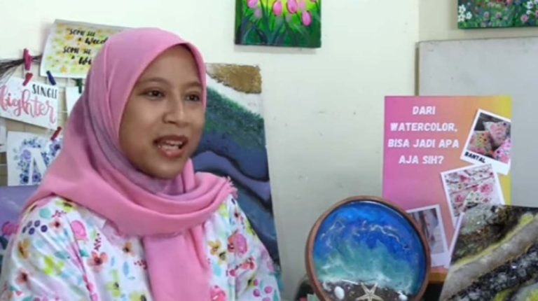 Kisah Inspiratif Bisnis Sepatu Lukis Anisa Kusumoardani, Dari Hobi Jadi Bisnis Kreatif di Bogor