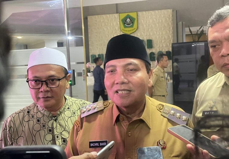 Pj Bupati Bachril Bakri Minta Maaf Usai Singgung Pondok Pesantren Penyebab Rendahnya RLS di Kabupaten Bogor