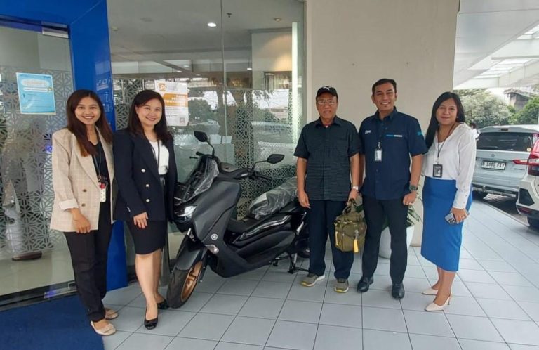 Panen Hadiah Simpedes Periode II, Nasabah BRI Pancoran Sabet Hadiah Yamaha NMAX S