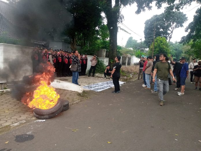 Demo KPU Bogor