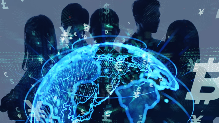 Strategi Menyeimbangkan Peran Manusia dan Teknologi