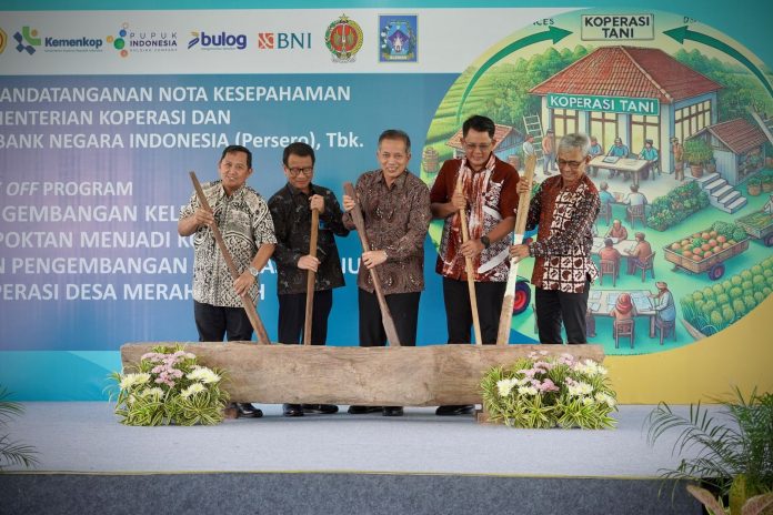 Kemenkop Gelar Kick Off Penguatan Kelembagaan Gapoktan untuk Mendukung Pembentukan Kop Des Merah Putih