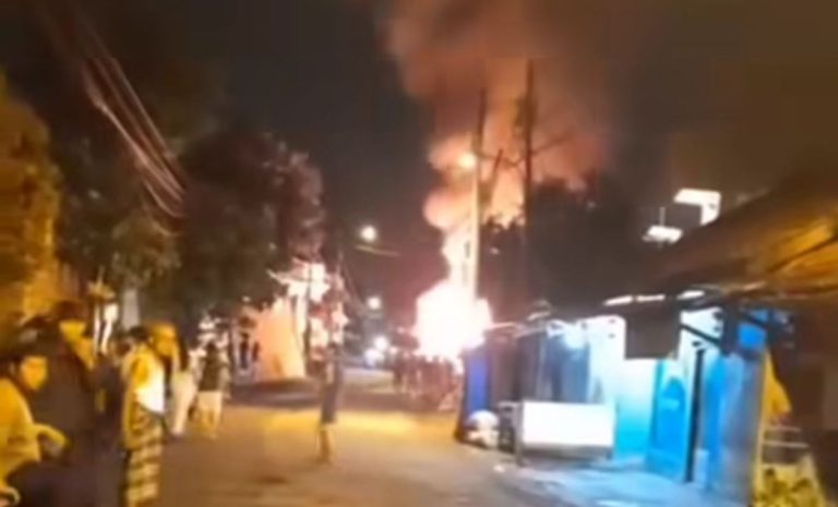 Api dari Nasi Goreng Picu Kebakaran di Cipaku Bogor, 4 Bangunan Ludes