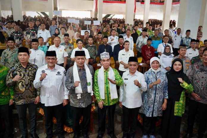 Kemenkop Dukung Pengembangan Ekonomi Umat di Pesantren Melalui Percepatan Pembentukan Kopdeskel Merah Putih