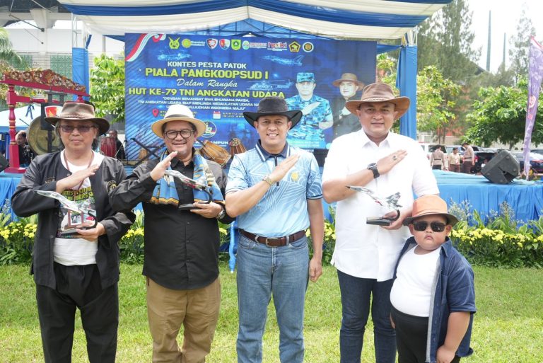 HUT TNI AU Ke-79, Bupati Bogor Rudy Susmanto Apresiasi "Pesta Patok" Domba Garut di Pakansari