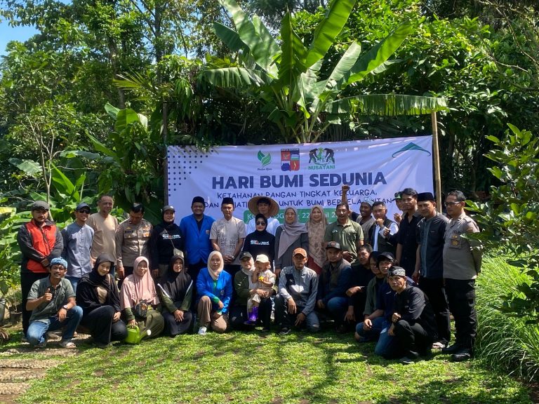 Peringati Hari Bumi, NUSATANI Tanam 260 Pohon dan Dorong Gerakan ‘Satu Rumah Satu Pohon’