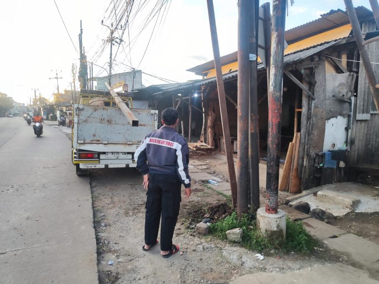 Hendak Pasang Wifi, Tiga Orang Tewas Tersengat Listrik Tegangan Tinggi di Cibinong 