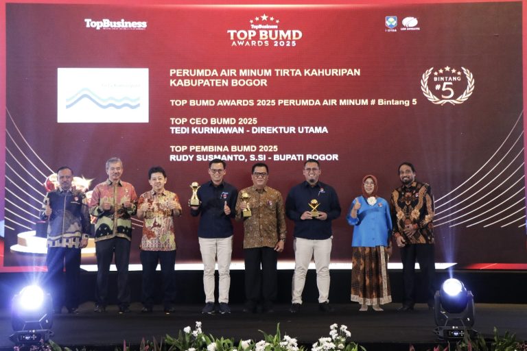 Perumda Tirta Kahuripan Raih Empat Penghargaan Top BUMD Award 2025