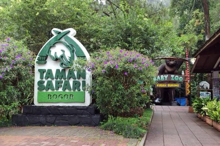 Taman Safari Indonesia