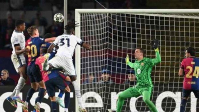 Denzel Dumfries Cetak Brace, FC Barcelona vs Inter Milan Imbang 3-3 di Semifinal UCL