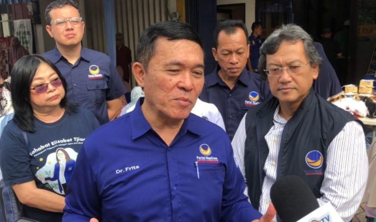 Partai NasDem Berikan Pemeriksaan Kesehatan Gratis di Sukaraja