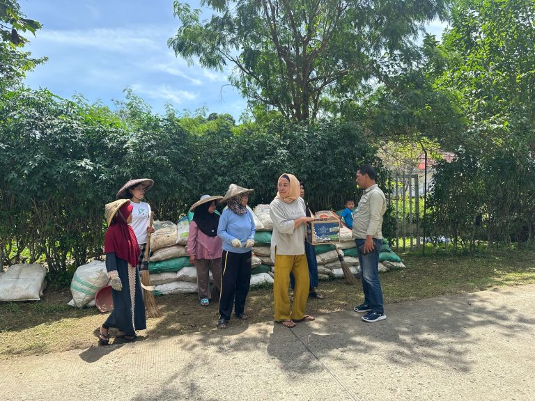 Kecamatan Megamendung Kinclong, Seluruh Desa Opsih Serentak
